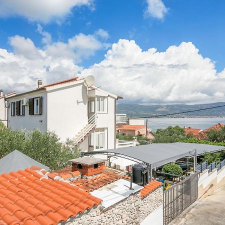 Apartments By The Sea Slatine, Ciovo - 6000 Buitenkant foto